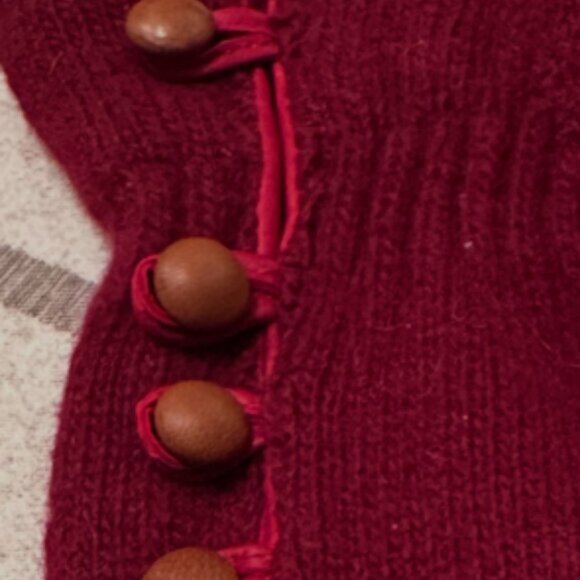 Burgundy Wool Gloves - Picture 4 of 4